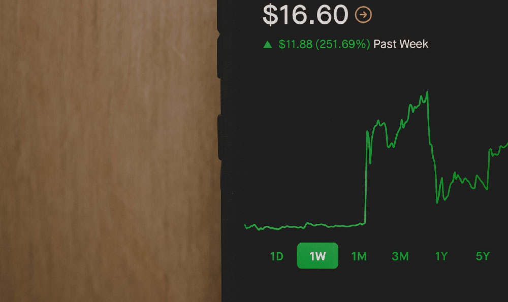 股市投资难题待解 掌握两大原则，理性决策规避风险