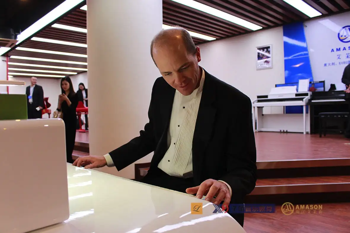 兰森国际音乐节_珠江艾茉森数码钢琴_冯兰钢琴