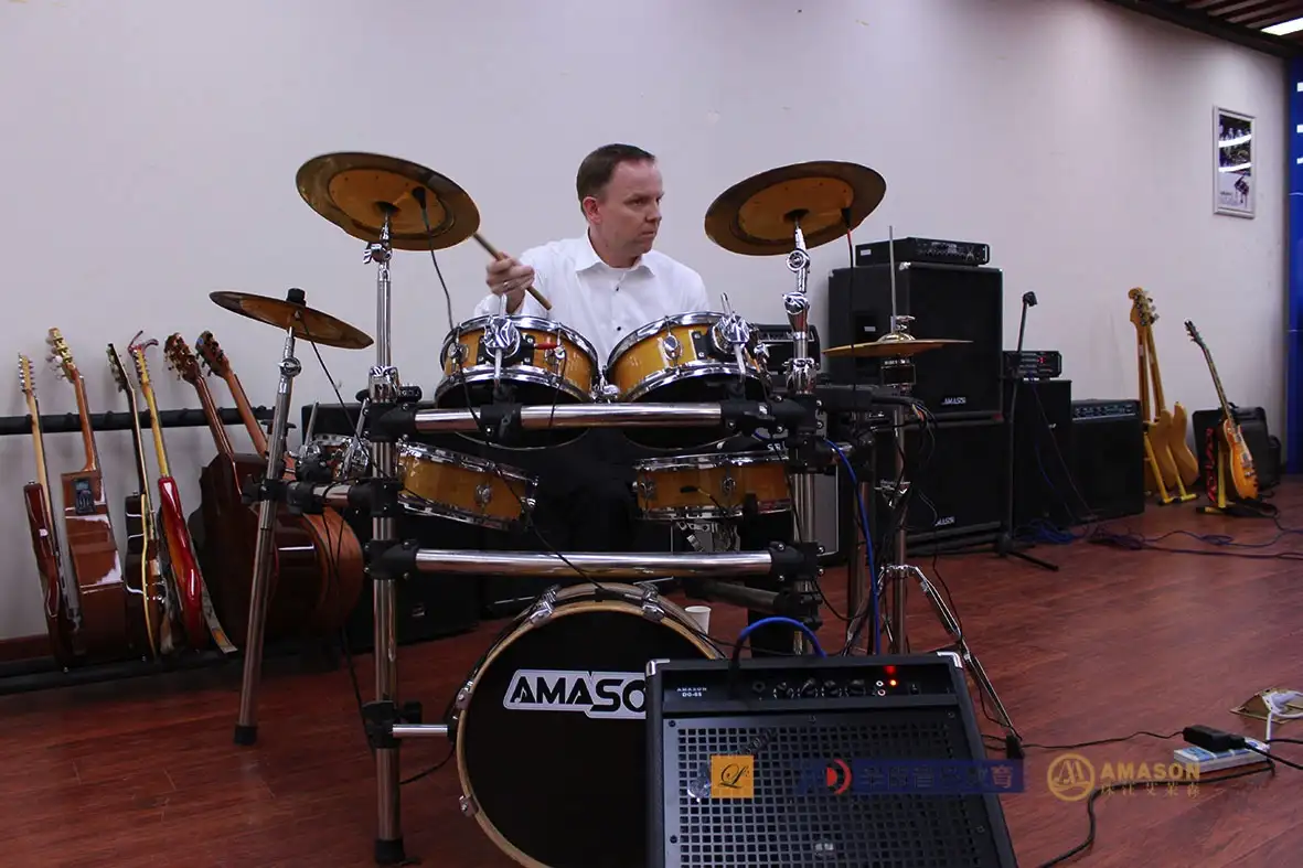 珠江艾茉森数码钢琴_冯兰钢琴_兰森国际音乐节