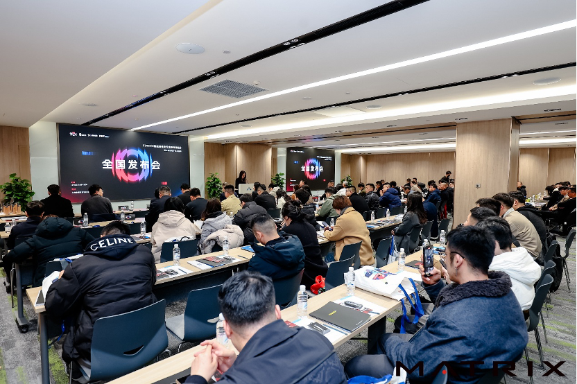 健身行业转型精耕细作趋势_健身卡转让费一般多少钱_2024中国运动健身行业数据报告