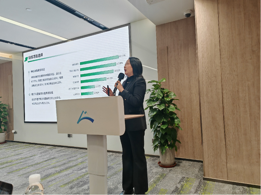 健身卡转让费一般多少钱_健身行业转型精耕细作趋势_2024中国运动健身行业数据报告