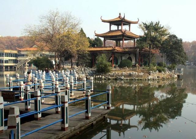 中国可以直接买美股吗_中国股市与美国股市差异_A股融资市vs美股回报市