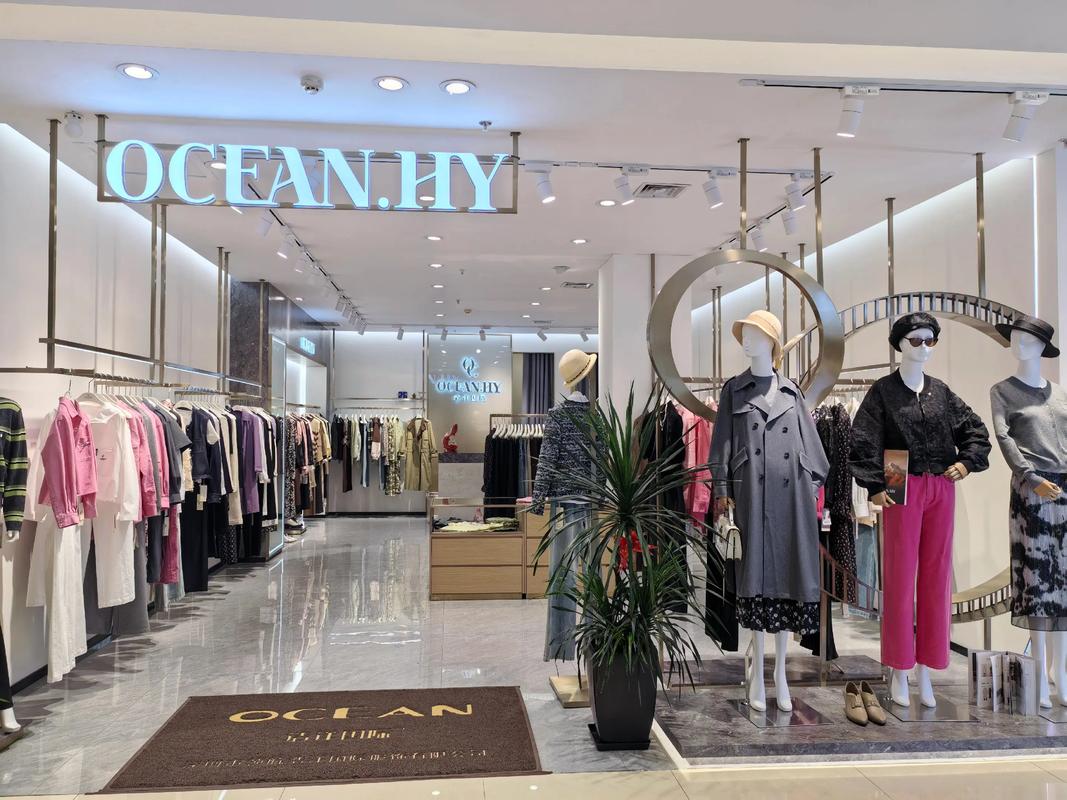 UWoman：和G2000类似的高档次时尚都市女装品牌介绍